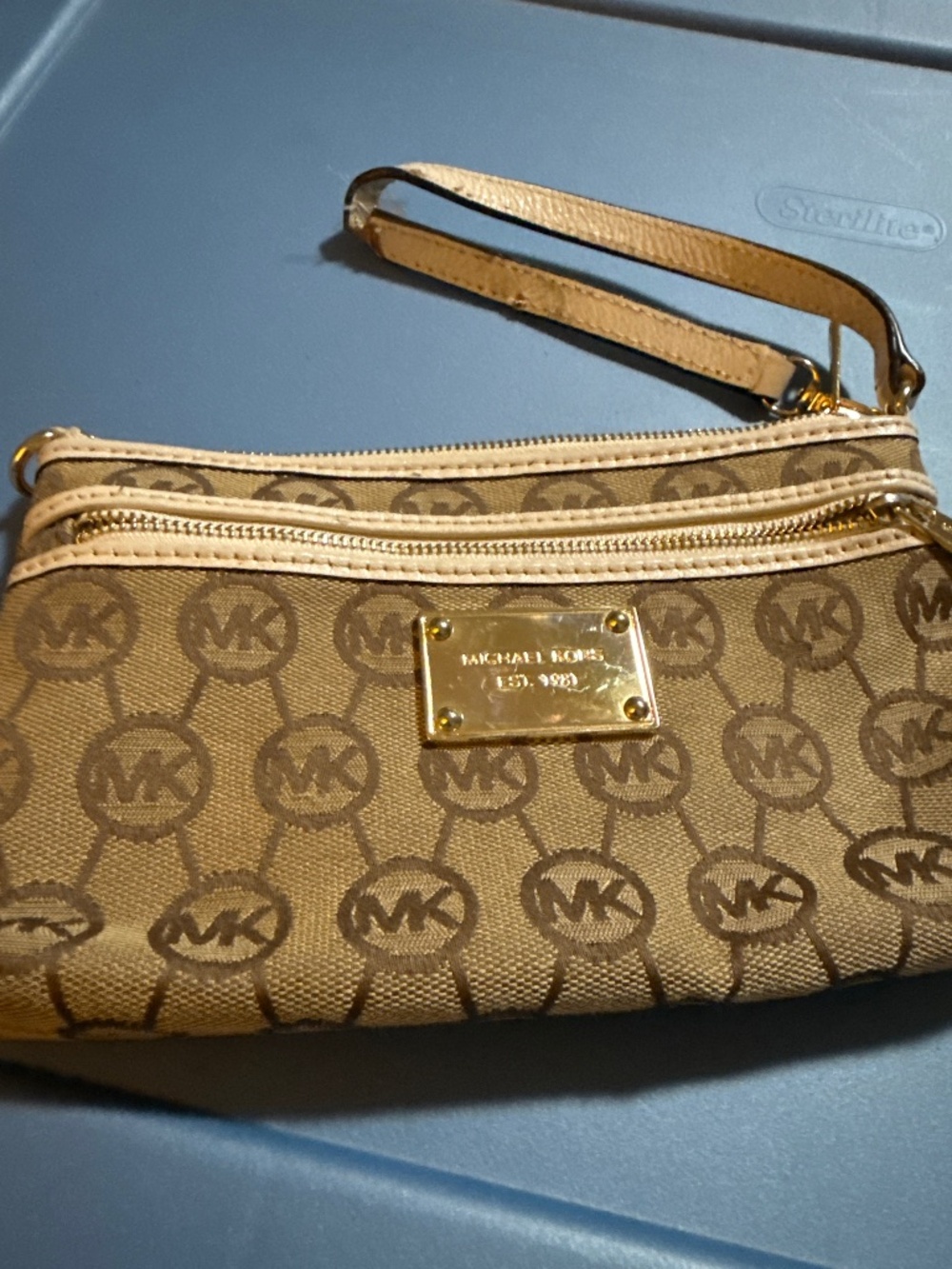 Michael Kors wristlet